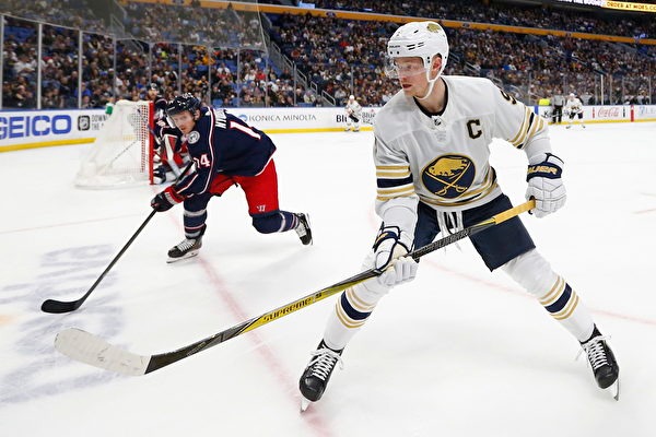 milan谈体育：足球的魅力和左轮足球#足球 milan谈体育：足球的魅力和左轮足球#足球